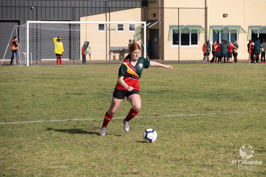 Year 8-9 Girls Soccer-6