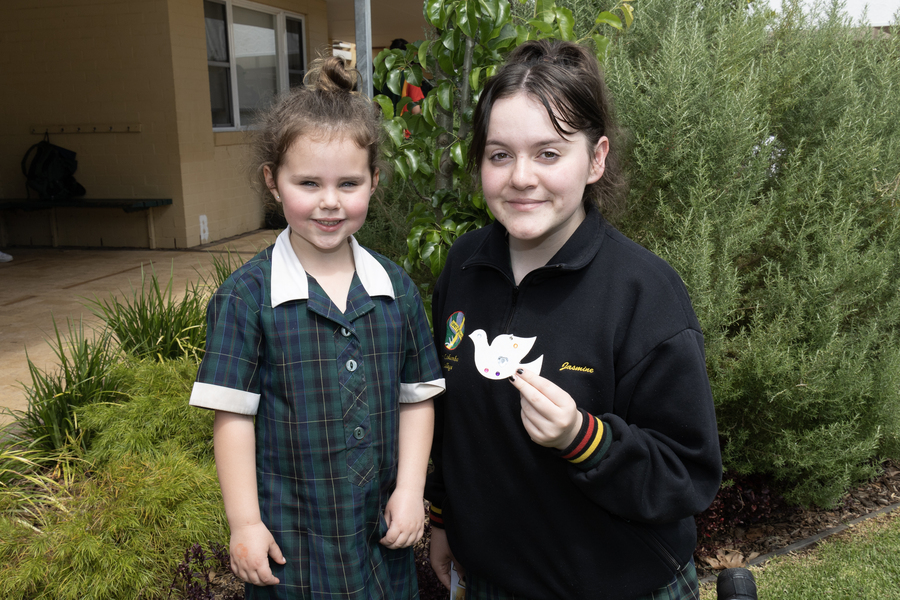 Year 12 and Reception Buddies-14