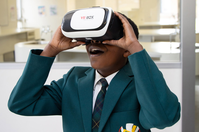 StudentsWithVRGlasses-1.jpg StudentsWithVRGlasses-1.jpg